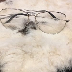 Aviator Style Sunglasses